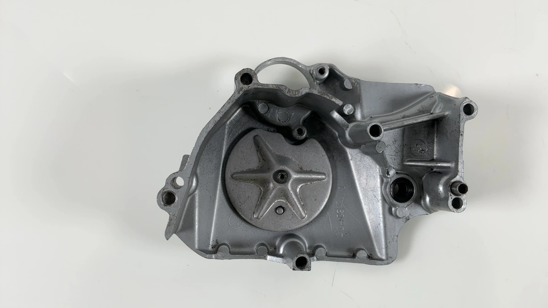 Yamaha FZR1000 FZR 1000 CC Front Sprocket Cover 1989-1990 OEM 2GH-15410-00-00 - Image 5