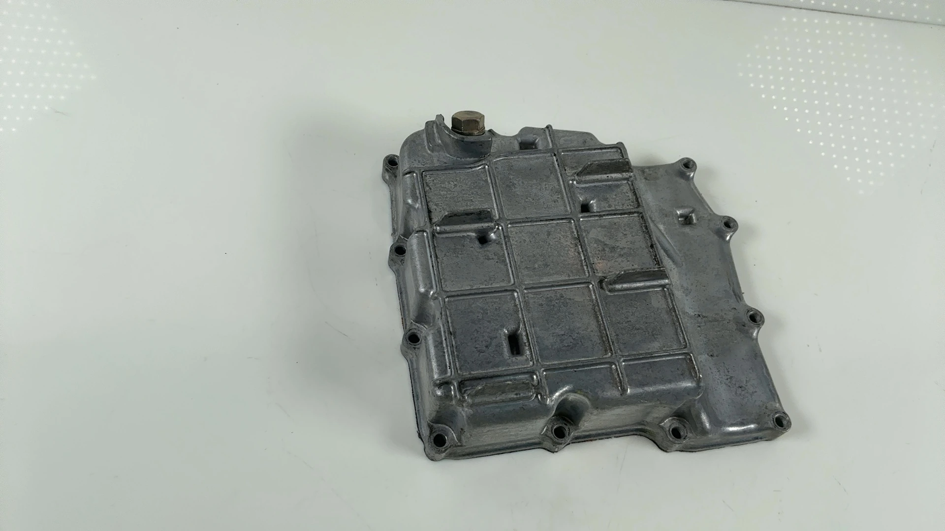 Honda VFR750F RC36 750CC Oil Pan Sump Cover 1990-1993 OEM 11211-MY7-000 - Image 3