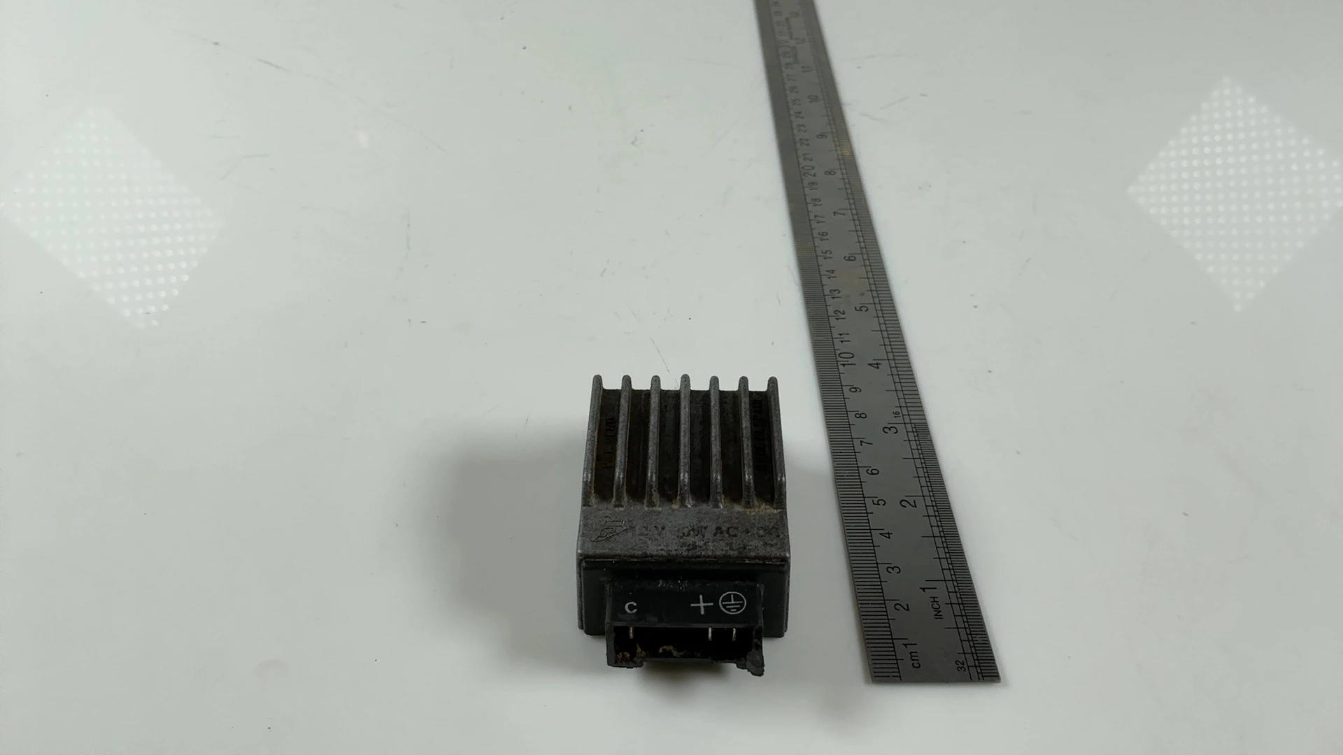 Suzuki RMX 50 RMX50 50cc Regulator Rectifier 1996-2001 OEM 32800-10E10-000 - Image 3