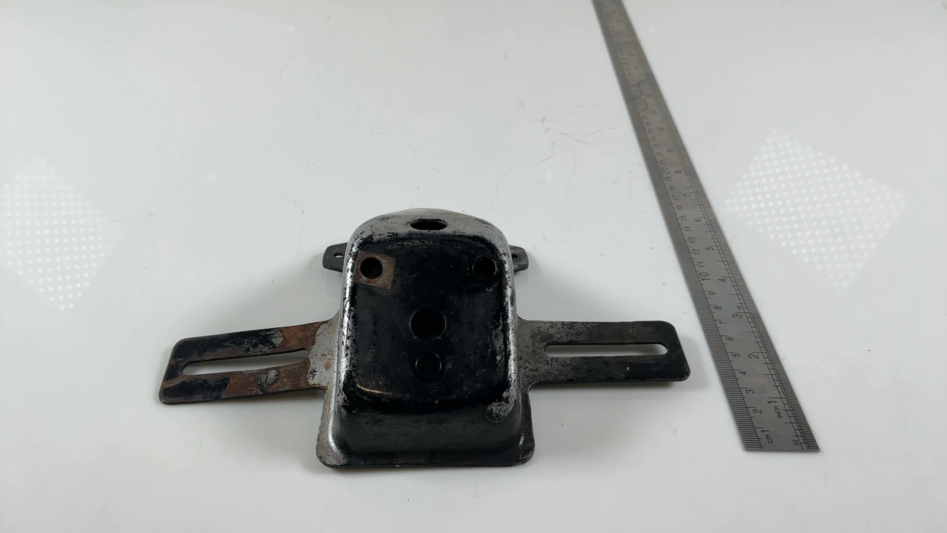 Suzuki T10 T20 250cc Taillight Mount Bracket 1963-1965 OEM (35712-11011) 7320A - Image 3