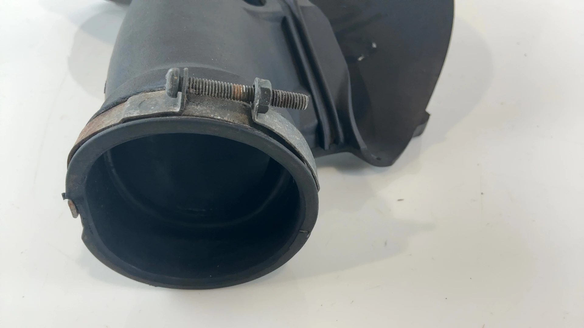 Yamaha YZF600R Thundercat 600 Ram Air Intake Duct 1997-2007 OEM 4TV-2838N-00-00 - Image 4