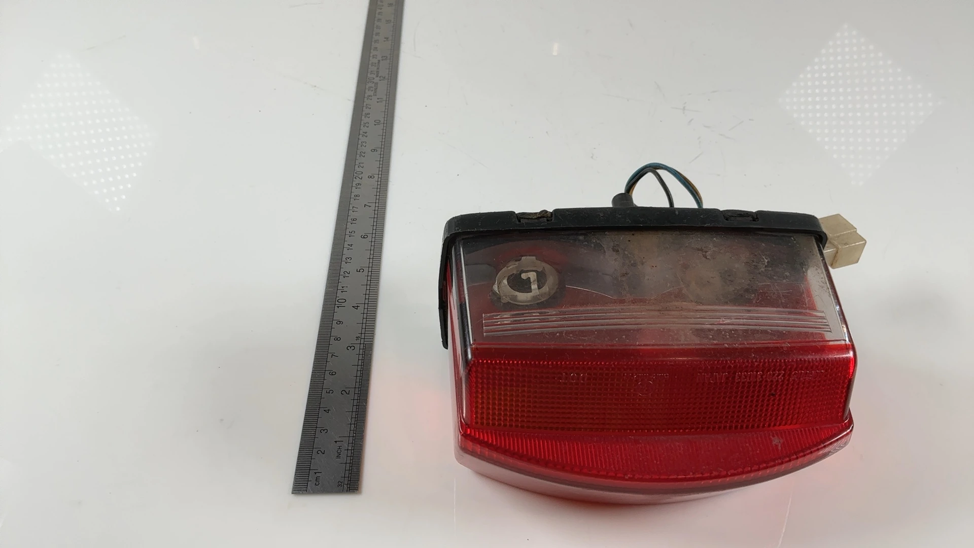 Yamaha FZR1000 3GM 1000cc Rear Brake Tail Light 1989-1995 OEM 3GM-84710-20 - Image 4