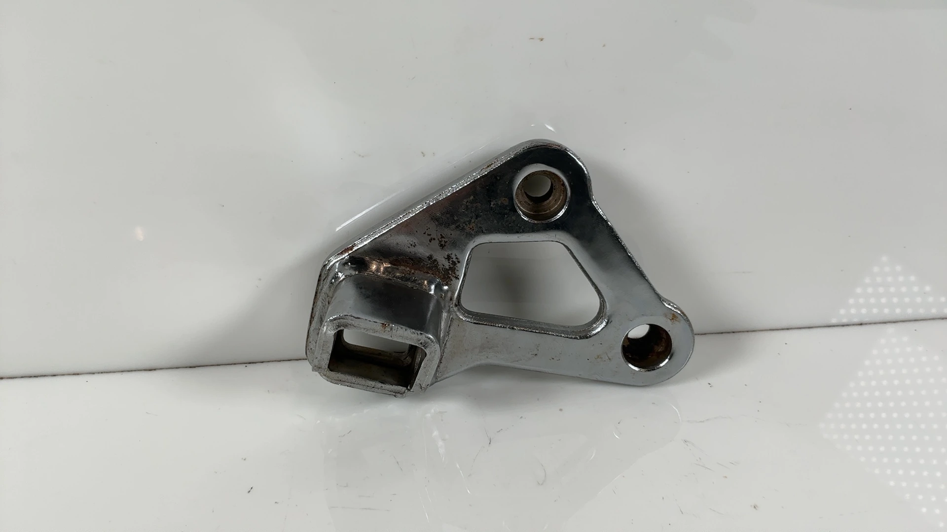 Honda V45 Magna VF750C Front Left Footrest Peg Mount Bracket 1982-84 50645-MB1-0 - Image 2