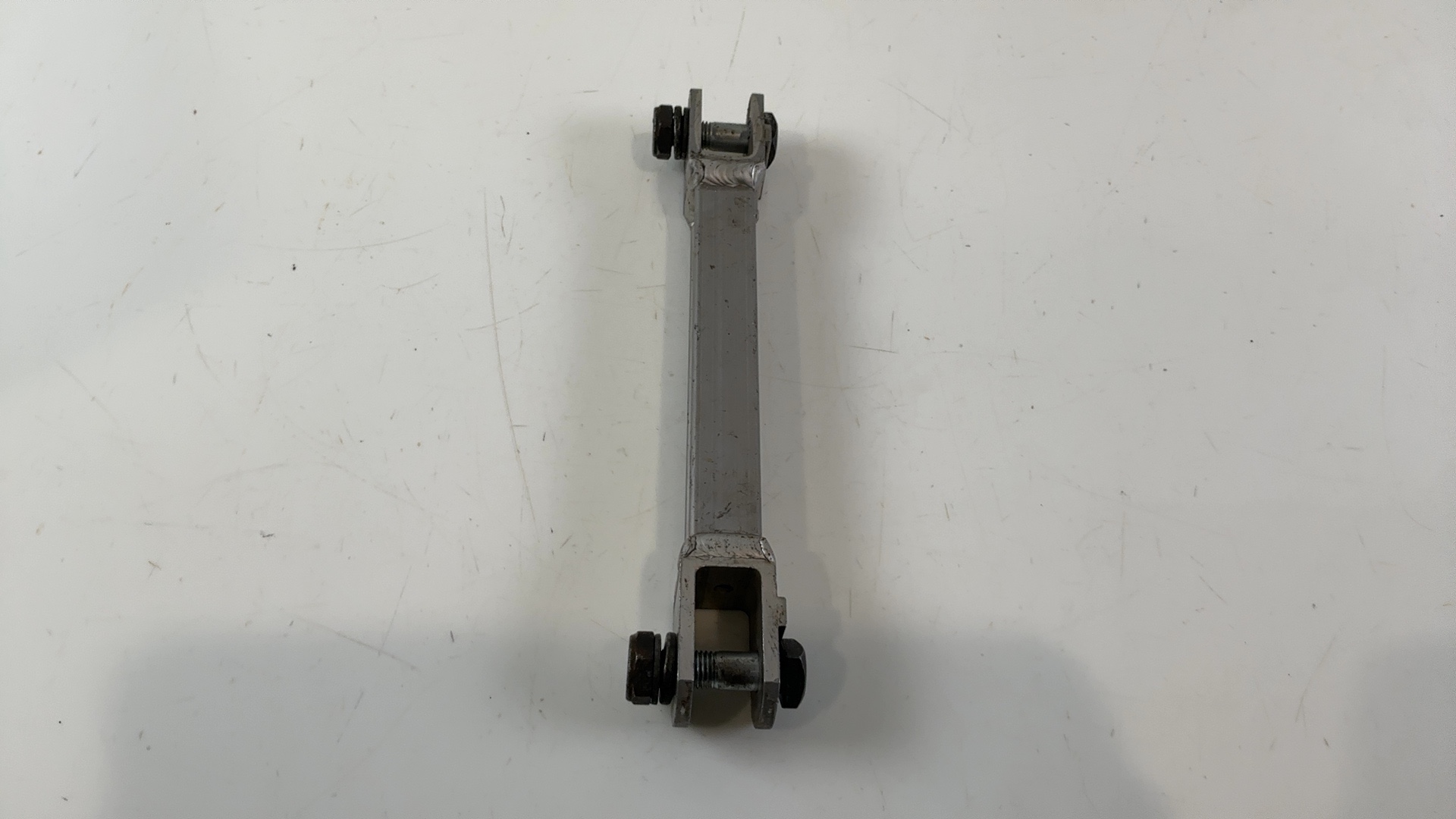 Kawasaki Ninja ZX600A 600cc Rear Brake Torque Stay Arm 1986 1987 OEM 43007-1115 - Image 3