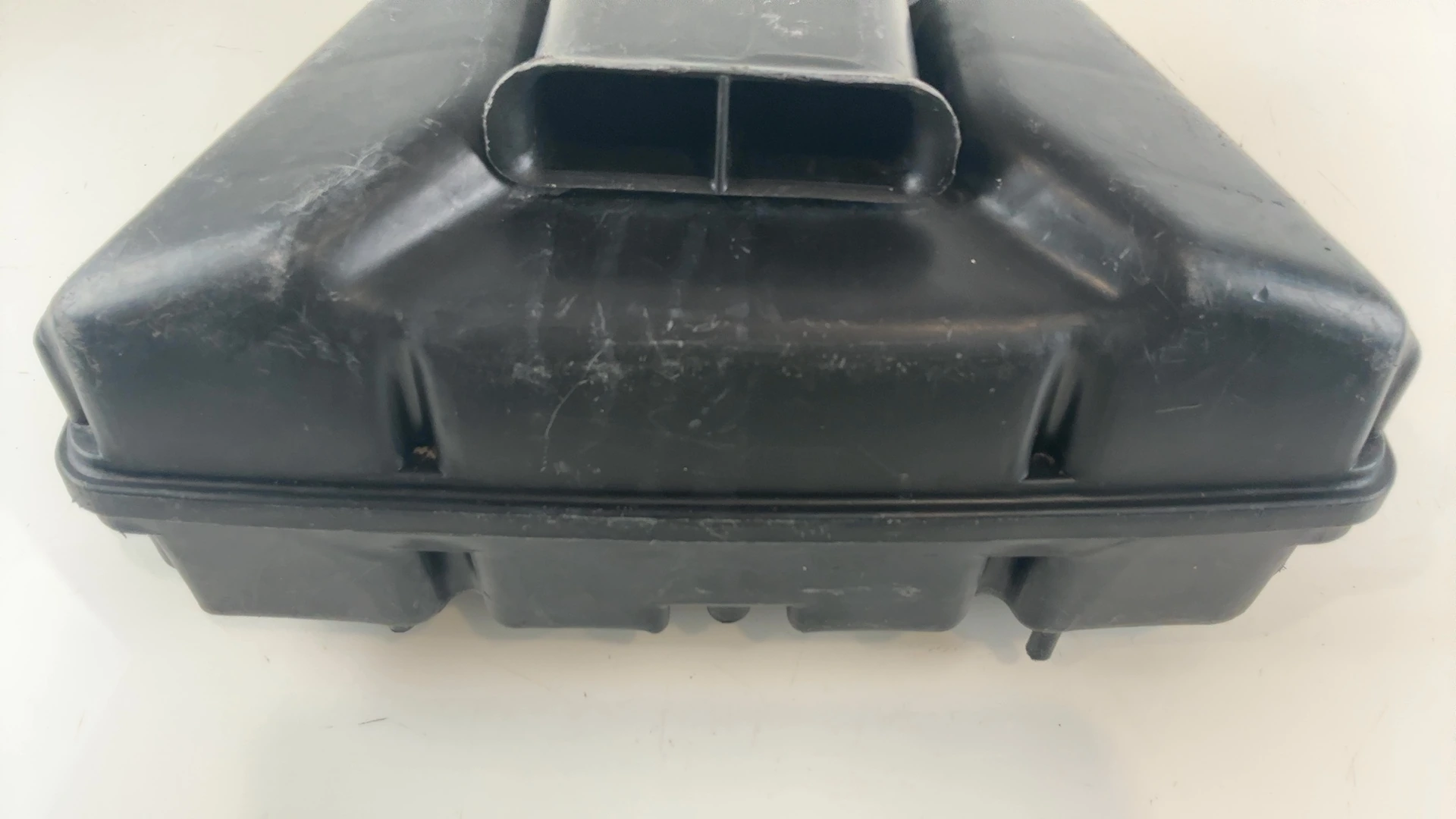 Yamaha FZR 1000 FZR1000 1000cc Air Filter Box 1987 1988 OEM 2GH-14401-00-00 - Image 6