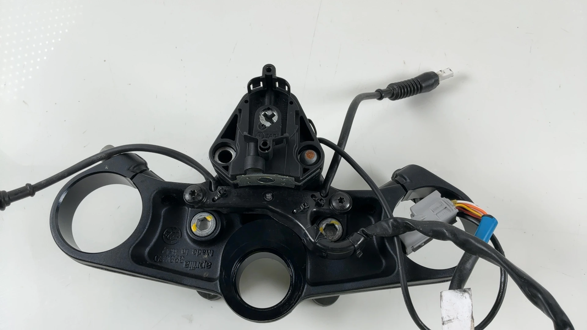 Aprilia RSV4 Tuono 1100 Upper Fork Bridge Yoke Triple Tree 2011-2026 OEM 898680 - Image 7