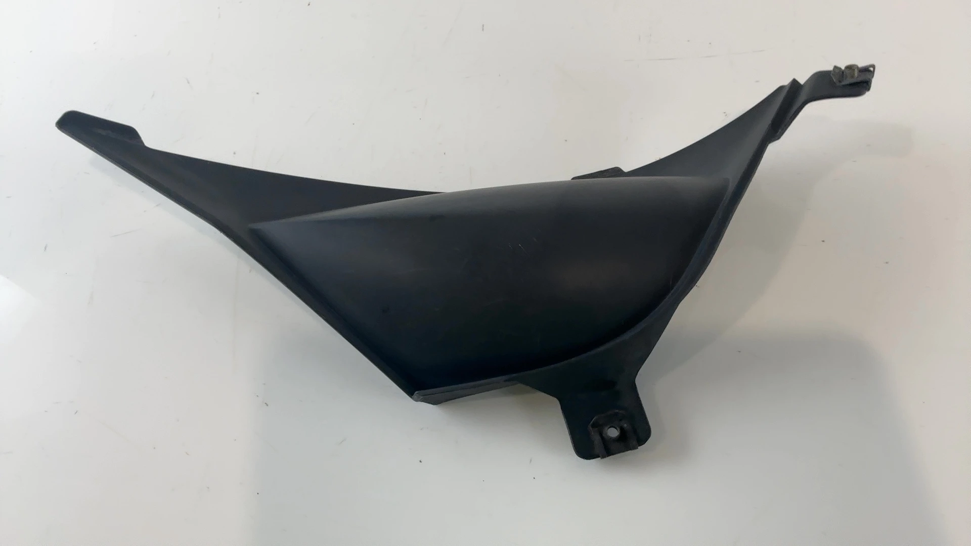 BMW R1200RT R1200 RT 1200 CC Right Fairing Cover 2005-2013 OEM 46637682982 - Image 5