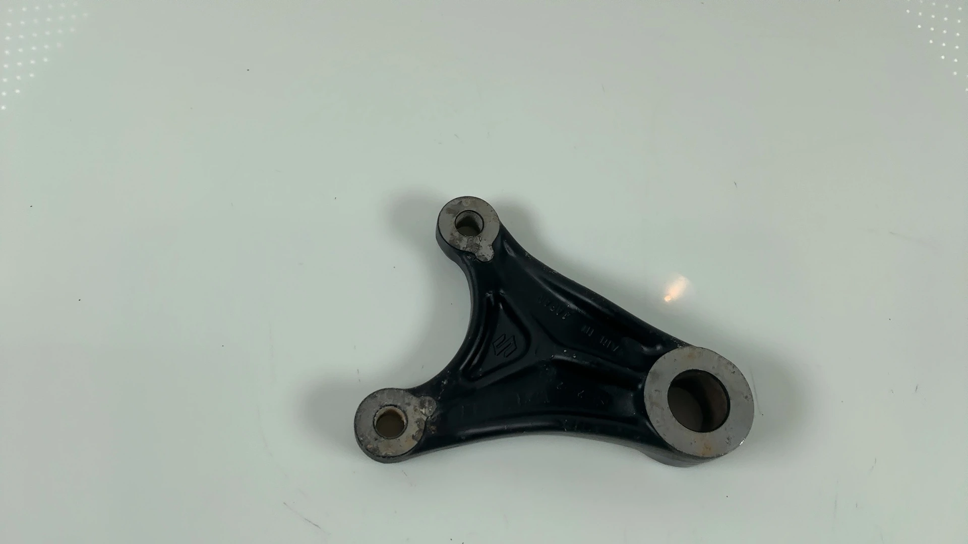 Suzuki GSX1100F Katana GSX1100 Rear Brake Caliper Bracket 1988-93 69721-47011-00 - Image 3
