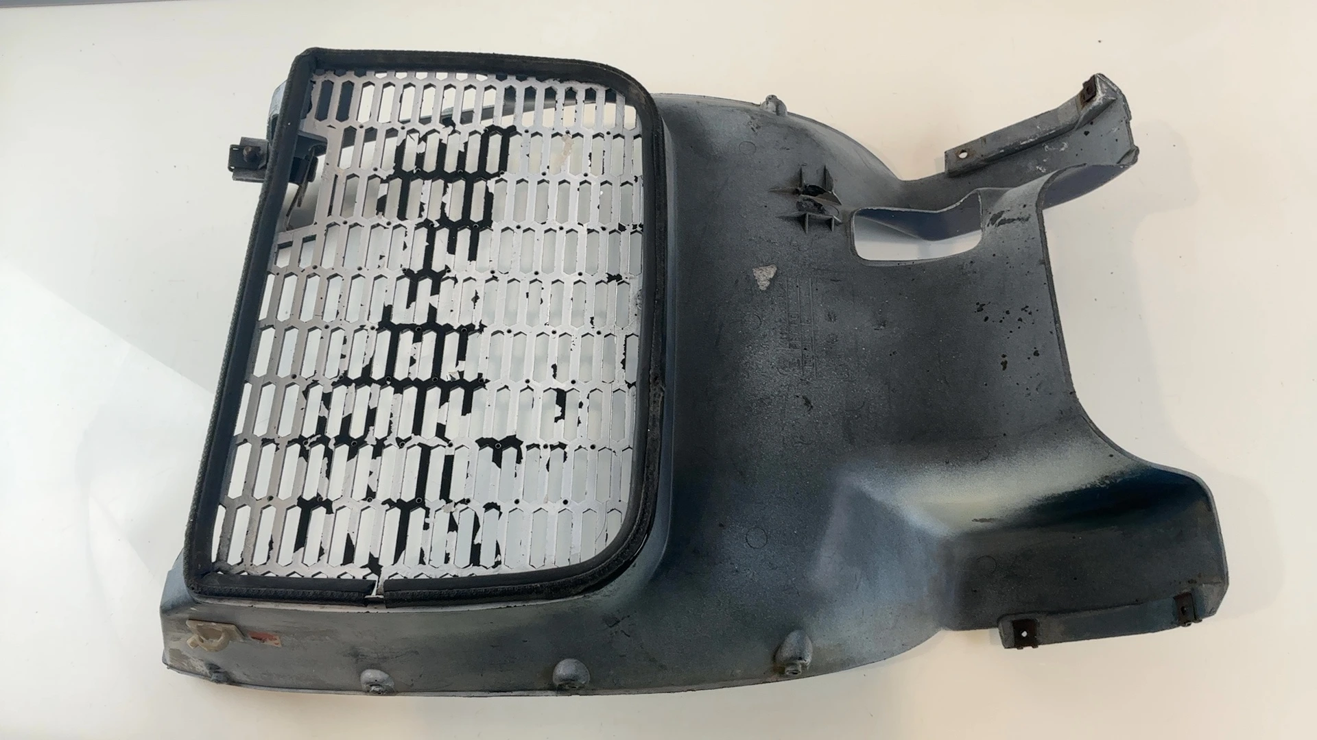 BMW K1100LT K1100 1100 CC Front Radiator Grill Fairing 1992-1999 OEM 46632309849 - Image 1