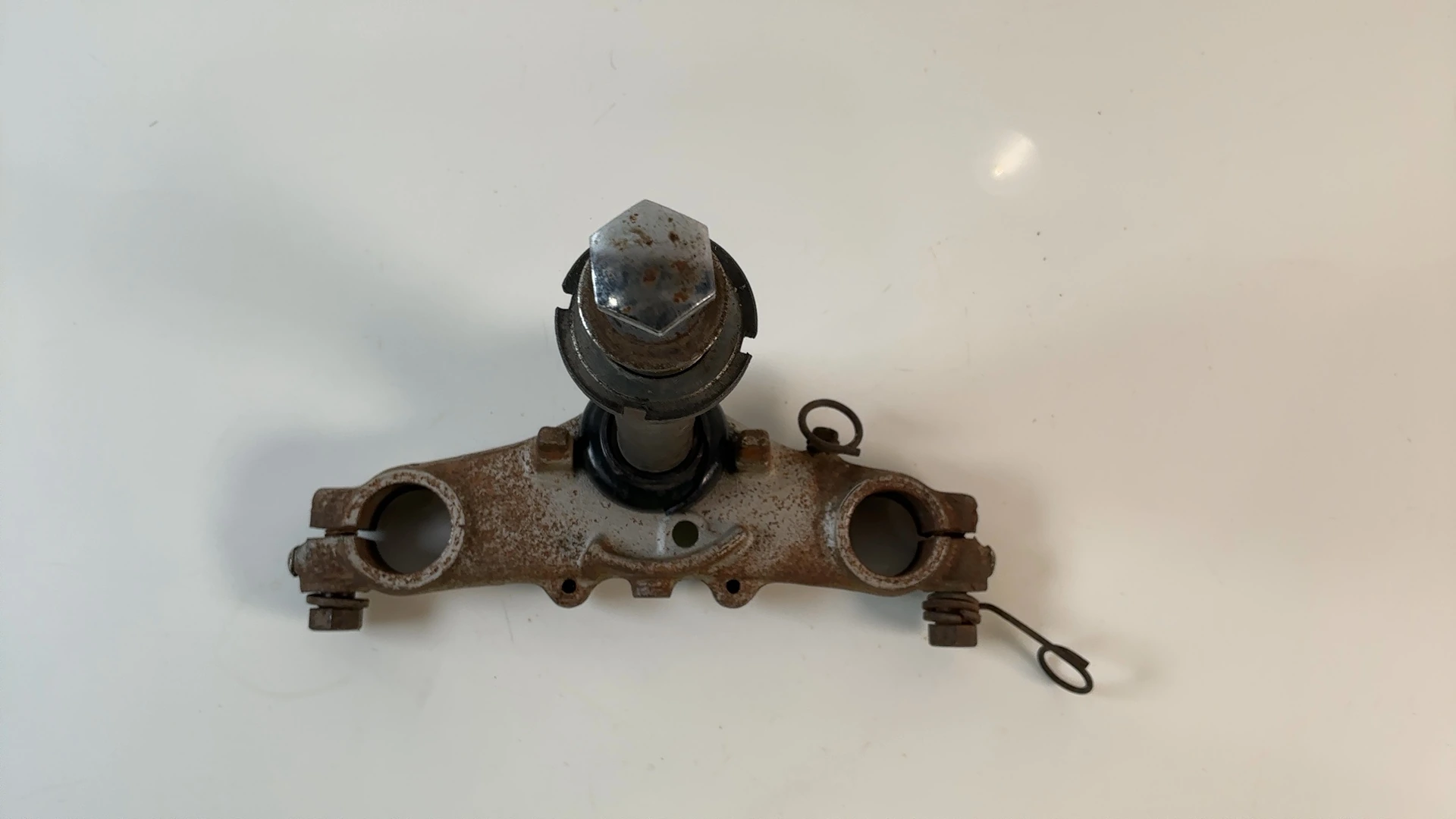 Suzuki DR125S SF41A 125cc Lower Triple Tree Fork Clamp 1982-1985 OEM 51410-42A10 - Image 4