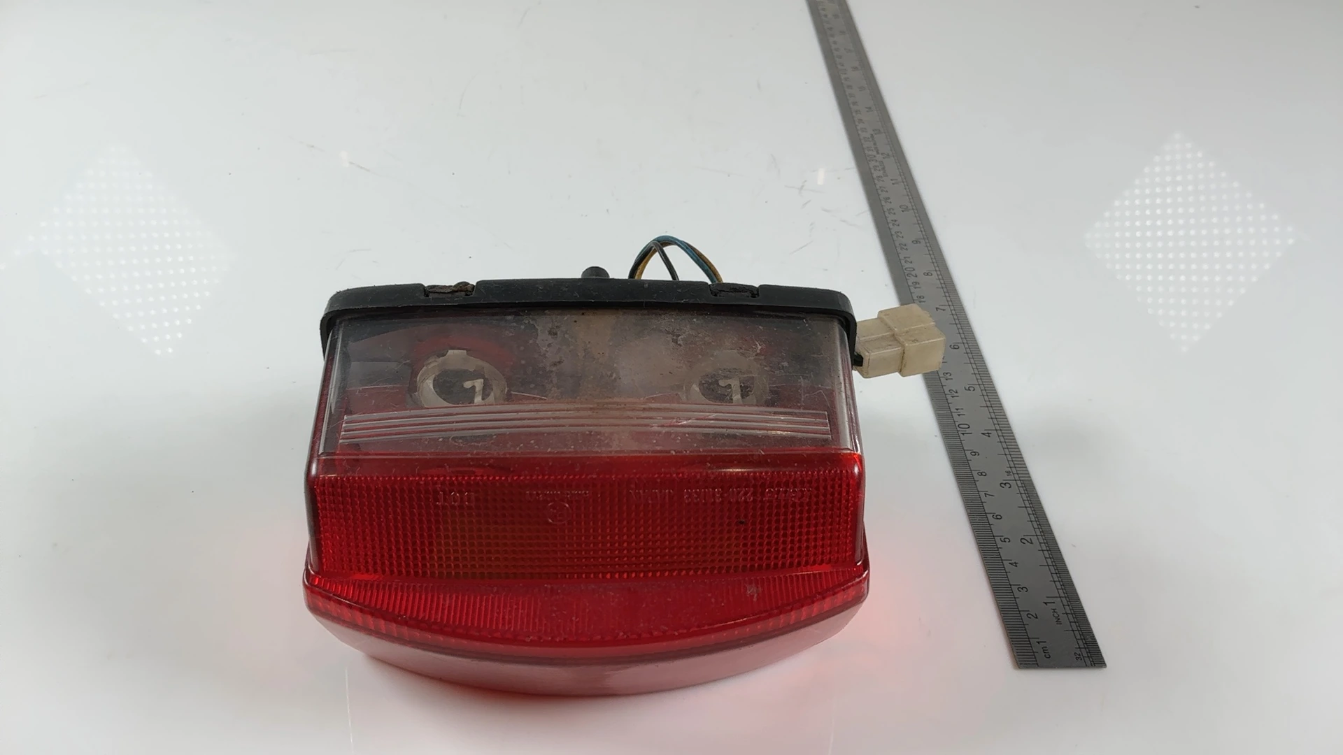 Yamaha FZR1000 3GM 1000cc Rear Brake Tail Light 1989-1995 OEM 3GM-84710-20 - Image 3