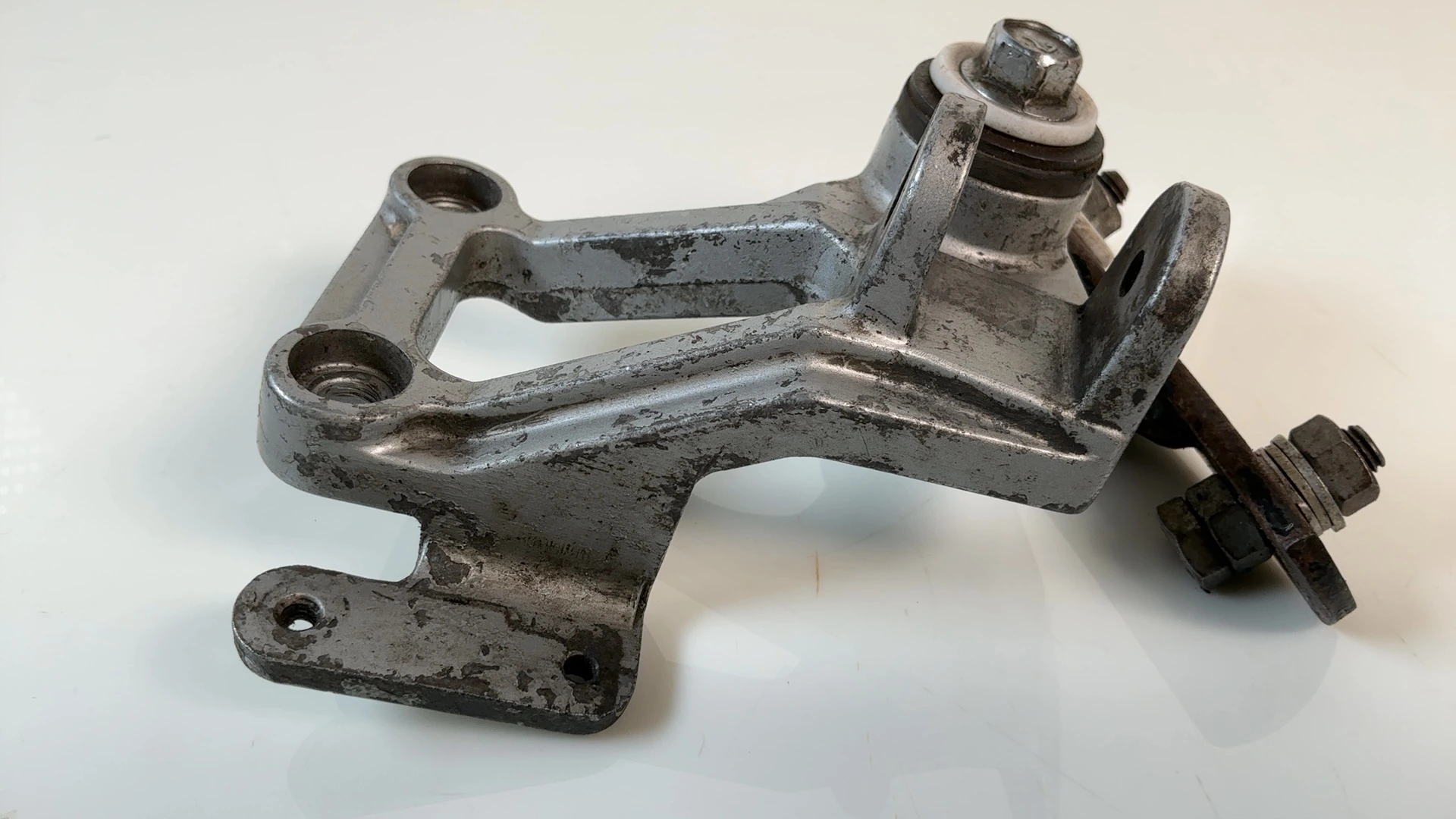 Kawasaki Ninja GPZ600R ZX600A 600cc Rider Footrest Bracket LH 1985-88 35011-1242 - Image 4