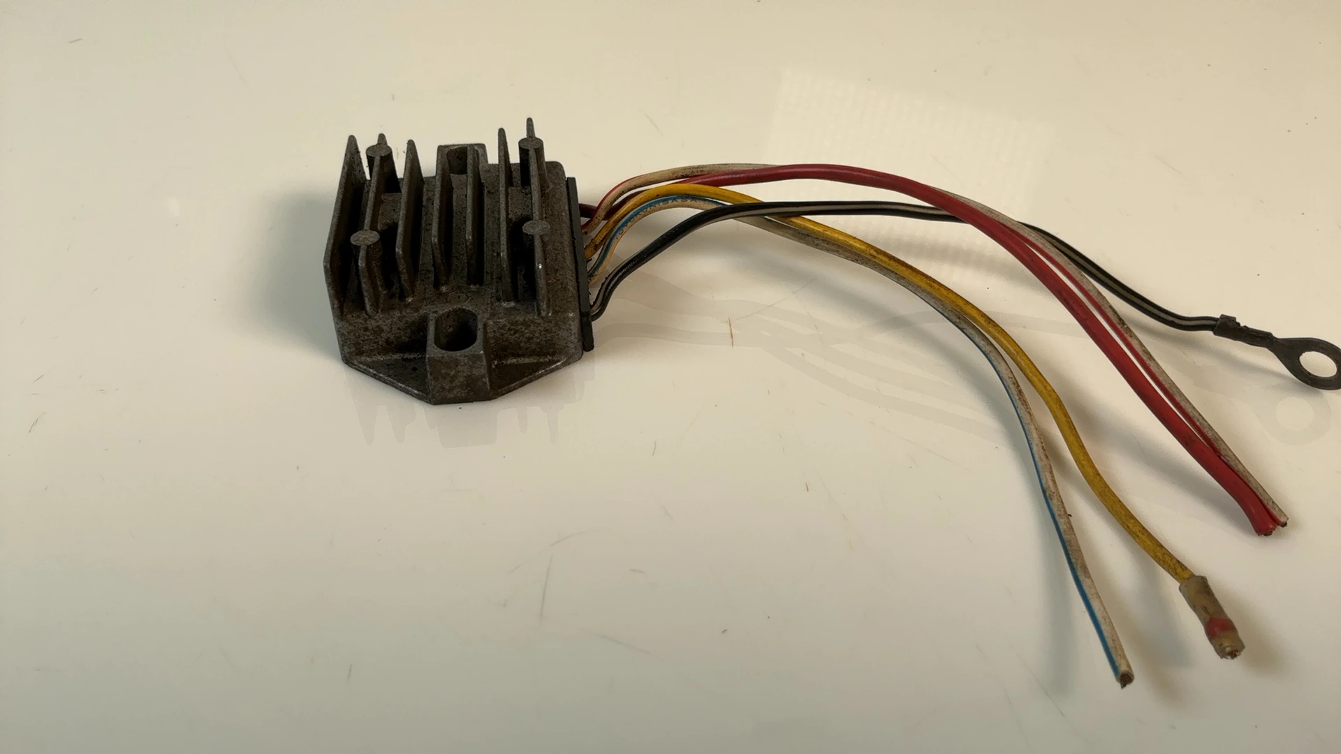 Suzuki GS550 GS550E 550CC Voltage Regulator Rectifier 1977-1979 OEM 32800-44010 - Image 5
