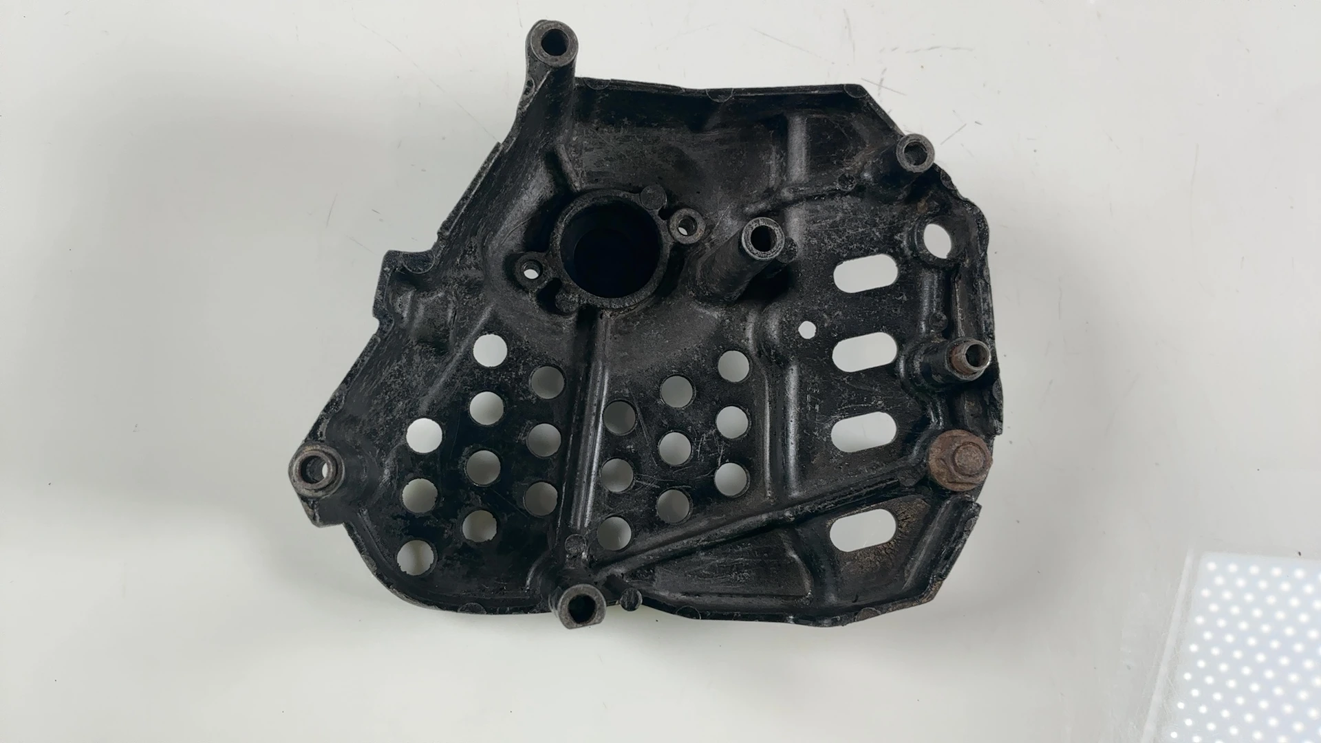 Suzuki GSX600F Katana GN72A 600cc Engine Sprocket Cover 1989-97 OEM 11361-20C02 - Image 7