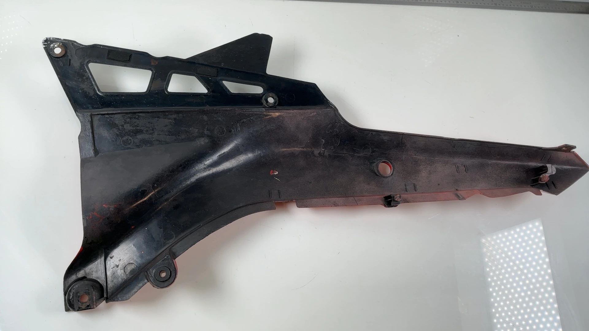 Suzuki GSXF Katana GSX600F 600 Left Rear Tail Fairing 1988-1997 OEM 47210-43C10 - Image 4