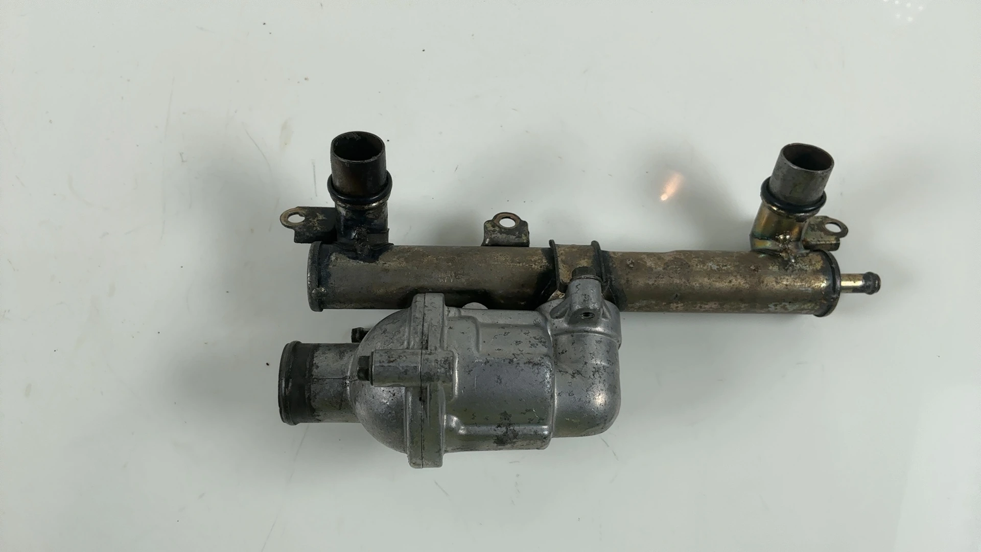 Yamaha FZR1000 3GM 1000cc Thermostat Housing 1989-1995 OEM 3GM-12417-00-00 - Image 6
