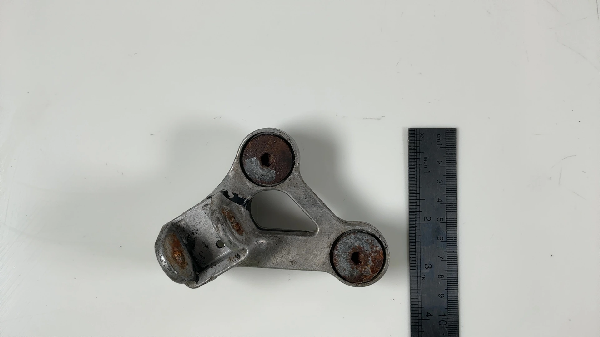 Honda CBR1000F SC24 1000cc Left Front Footrest Peg Bracket 1990-91 50700-MS2-670 - Image 3