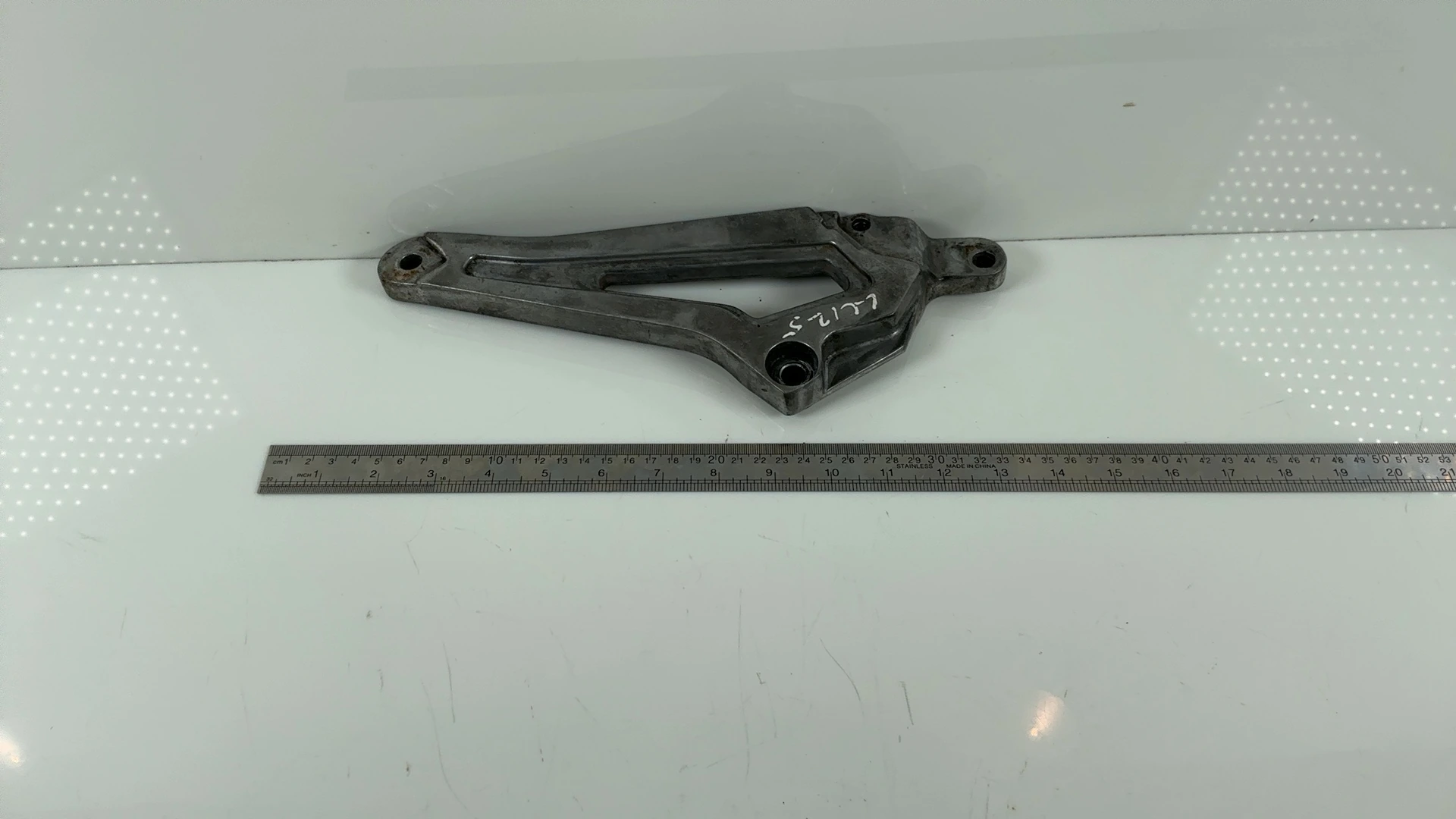 Yamaha RD125LC RD125 LC 125cc Left Side Foot Rest Bracket 1982-1986 10W-27442-01 - Image 9