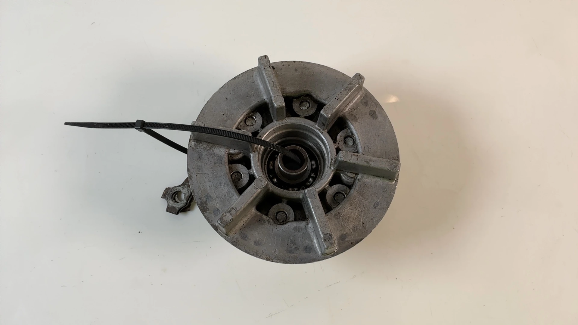 Yamaha XJ550 Maxim Seca 550 Rear Wheel Sprocket Hub Carrier 1981-84 4G0-25366-00