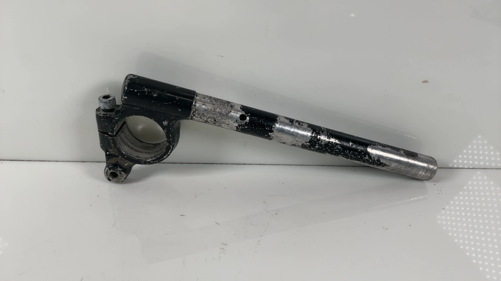 Suzuki GSX-R1100 GSXR 1100cc Left Clipon Handlebar 1986-1988 OEM 56151-06B00 - Image 1