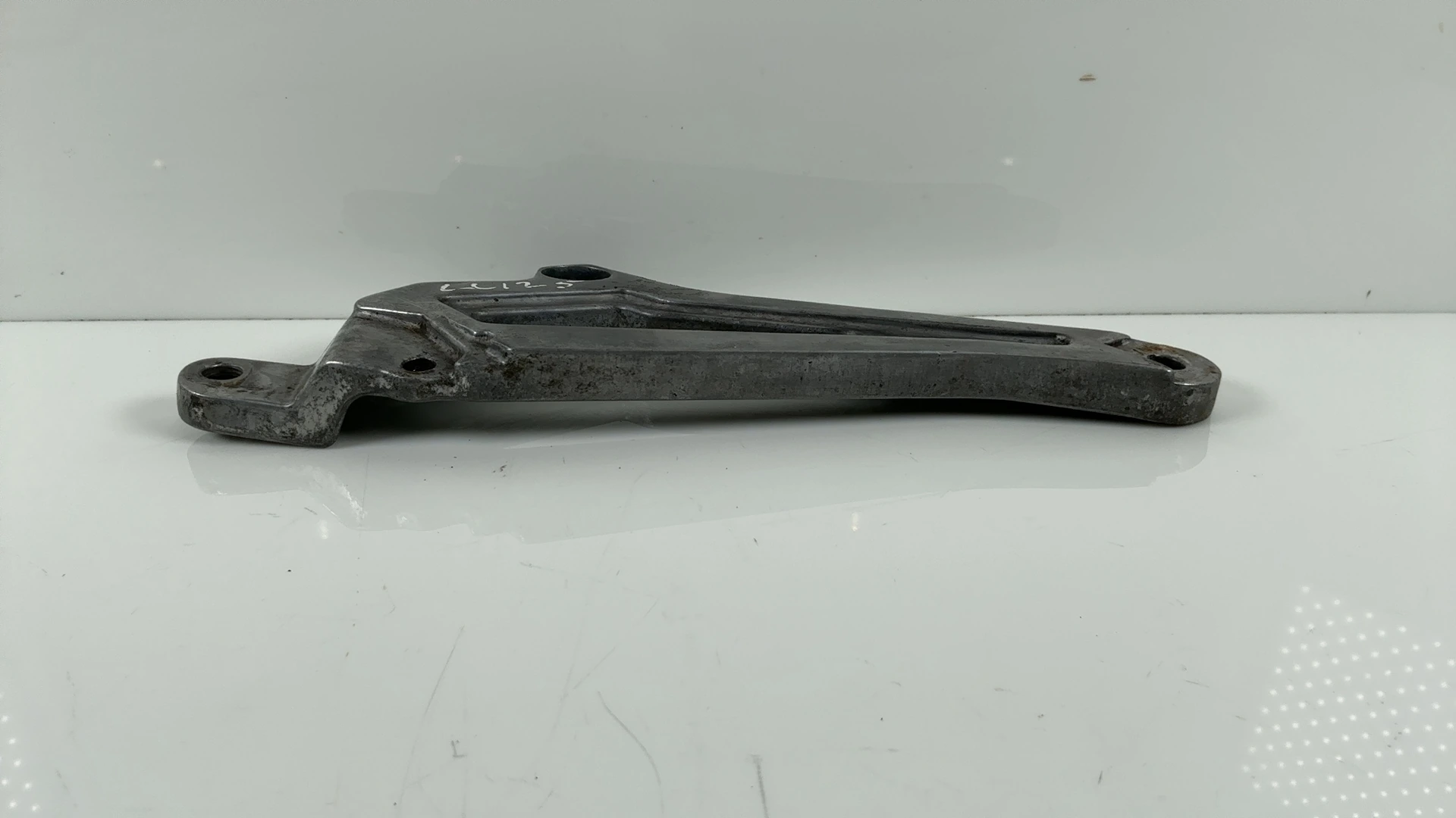 Yamaha RD125LC RD125 LC 125cc Left Side Foot Rest Bracket 1982-1986 10W-27442-01 - Image 5