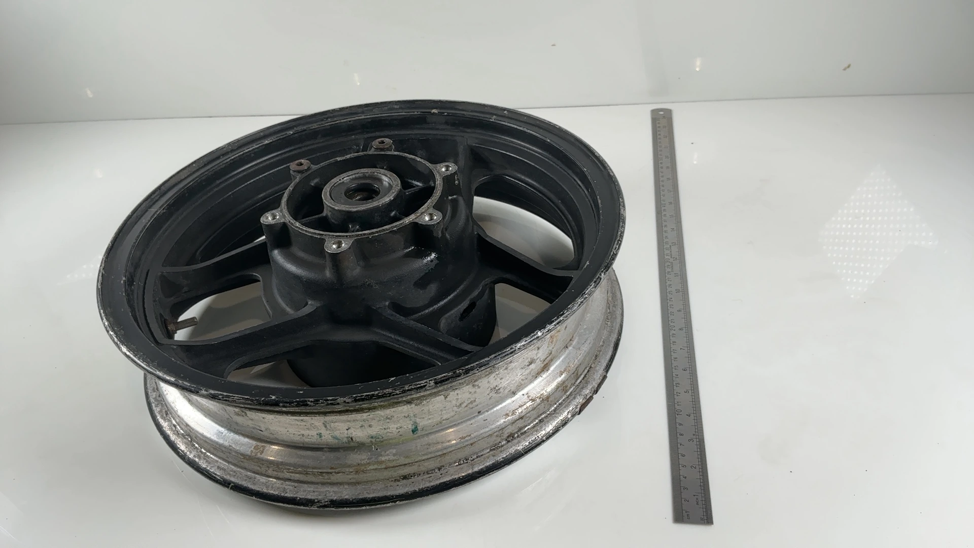 Kawasaki GPZ1000RX ZX1000A 1000cc Rear Wheel Rim 1986-1988 OEM 41073-1312-R2 - Image 3