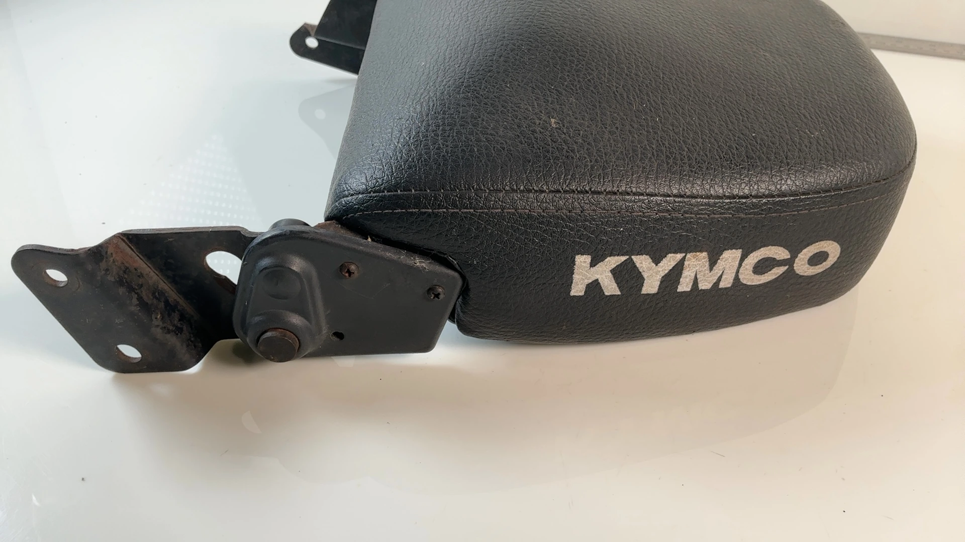 KYMCO Agility CK50QT-5 50cc Rear Passenger Seat 2005-2018 OEM 77210-LCB9-C10-T01 - Image 4