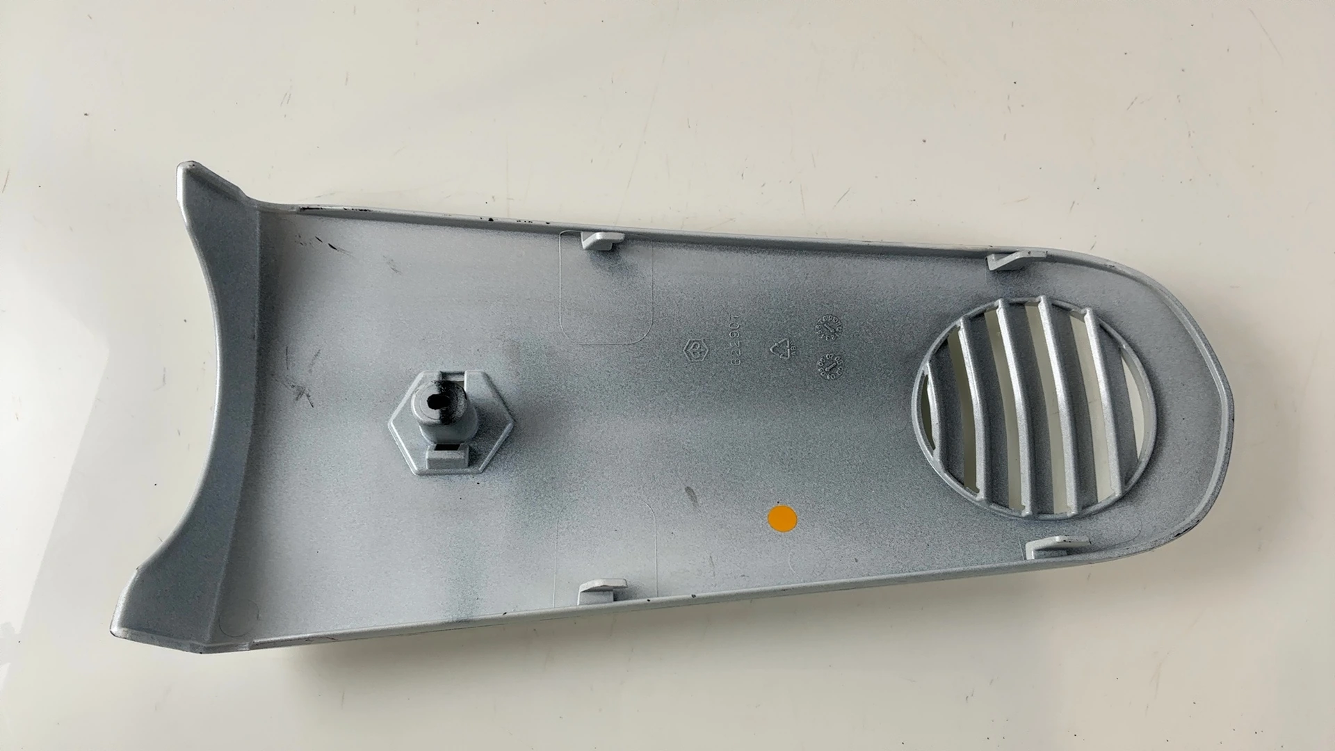 Piaggio Vespa LX 150 150cc Front Horn Cover Fairing 2005-2006 OEM 622907 - Image 2