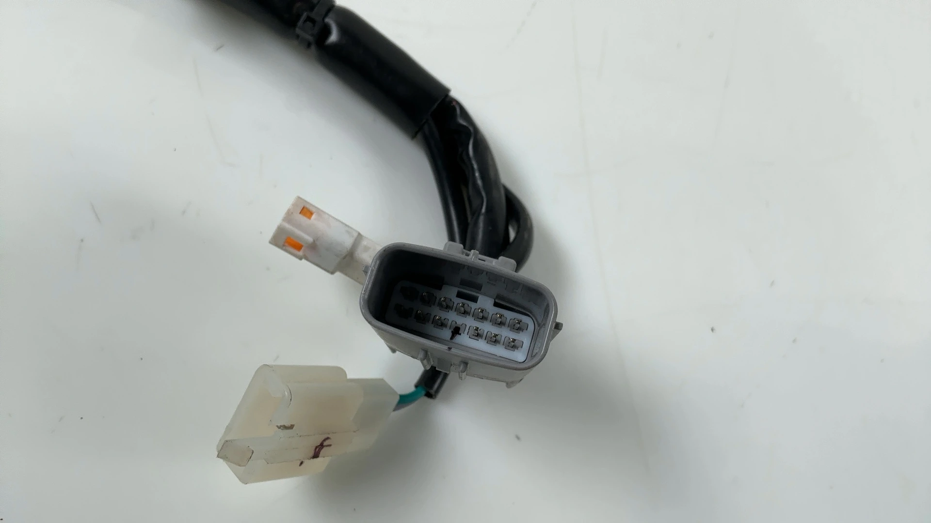 Aprilia RSV4 Tuono V4 1100 Left Handlebar Switch 2025 2026 OEM 2B012091 - Image 6