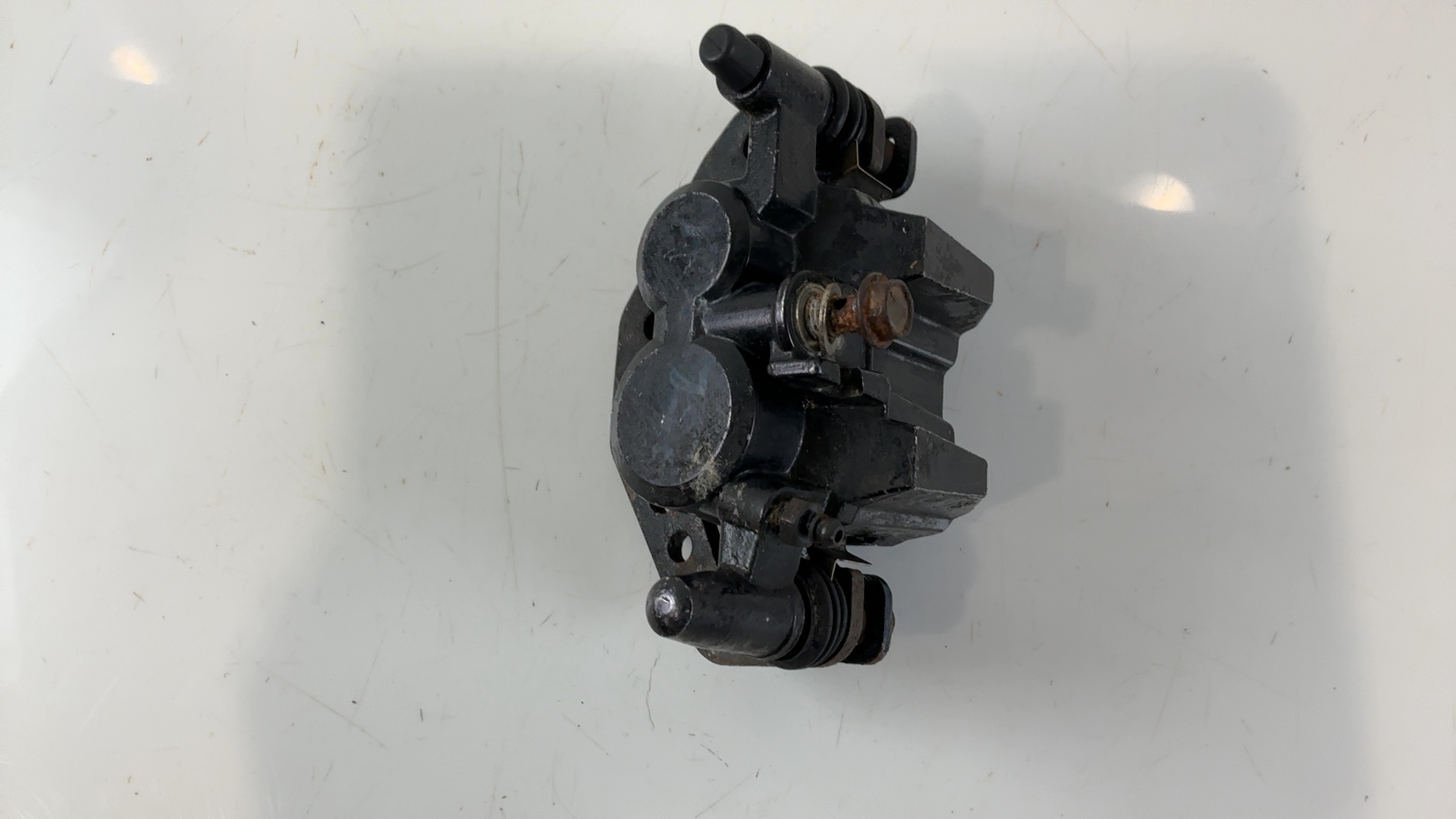 Suzuki GSX1100G GSX1100 1100cc Front Left Brake Caliper 1991-94 OEM 59300-26D01 - Image 6