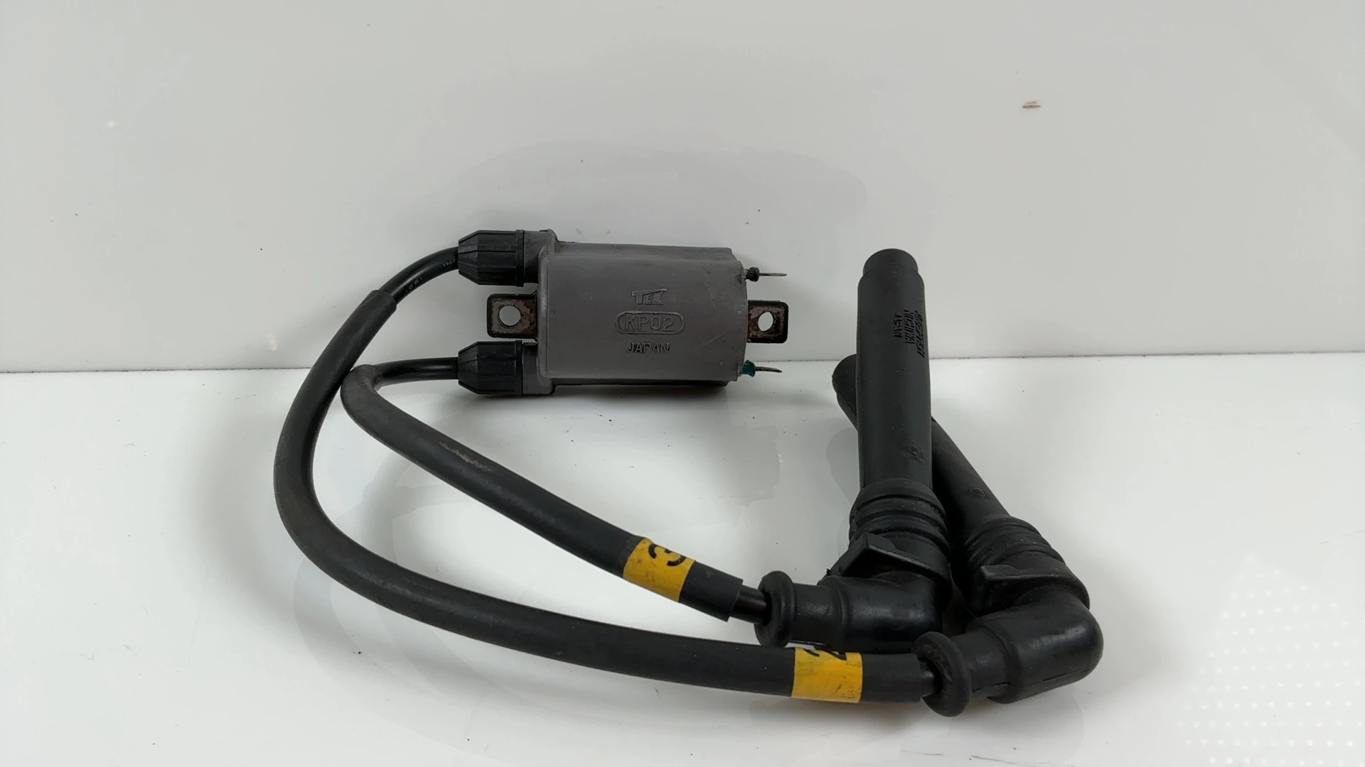 Kawasaki ZXR750 ZXR 750 ZX750H CC Ignition Coil 1989 1990 OEM 21121-1172