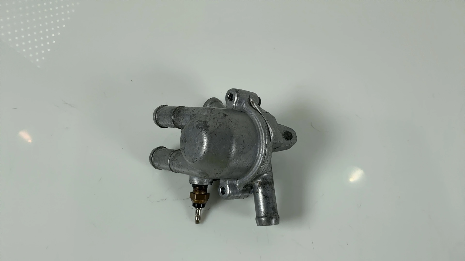 Honda VFR750F Interceptor RC24 750 Thermostat Housing 1986-87 OEM 19311-ML7-000 - Image 2