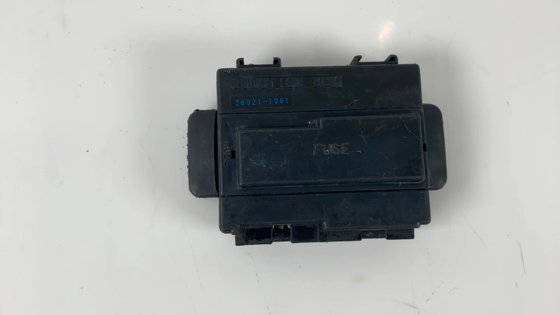 Kawasaki Ninja ZZR1100 ZX11 1100cc Junction Box Fuse Box 1990-1992 26021-1061 - Image 2
