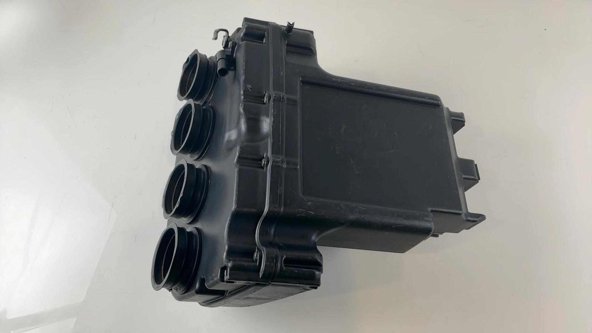 Yamaha FZ1 Fazer FZS1000 1000cc Air Filter Box 2001-2005 OEM  5LV-14411-00-00 - Image 2