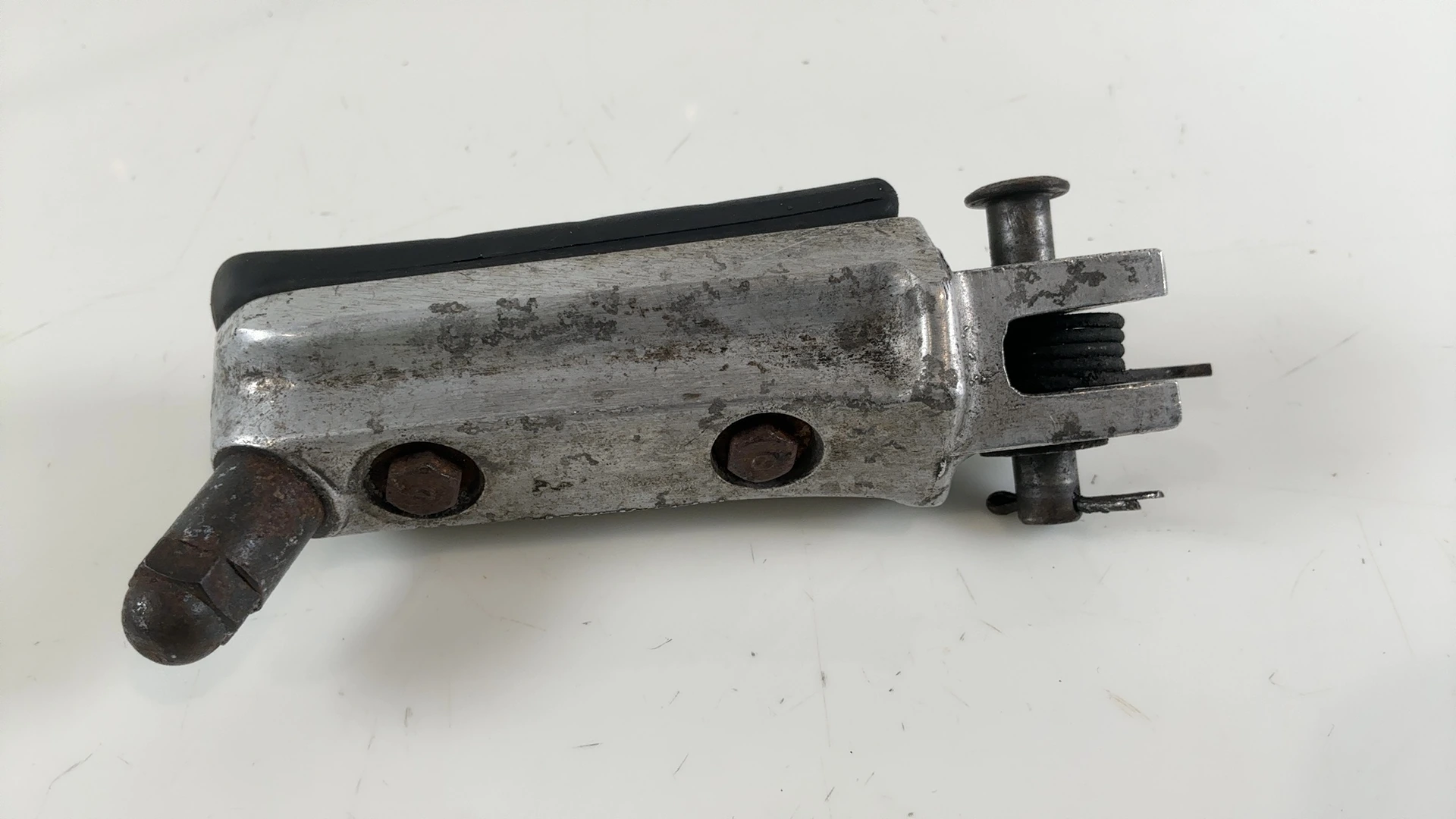 Honda NTV 650 Revere RC33 650cc Front Right Footrest 1988-1997 OEM 50612-MM5-000 - Image 2