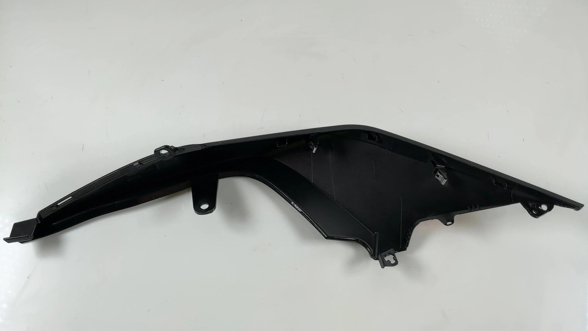 Aprilia RSV4 Factory 1100 Left Tail Fairing 2021-2026 OEM 2B012603 - Image 2