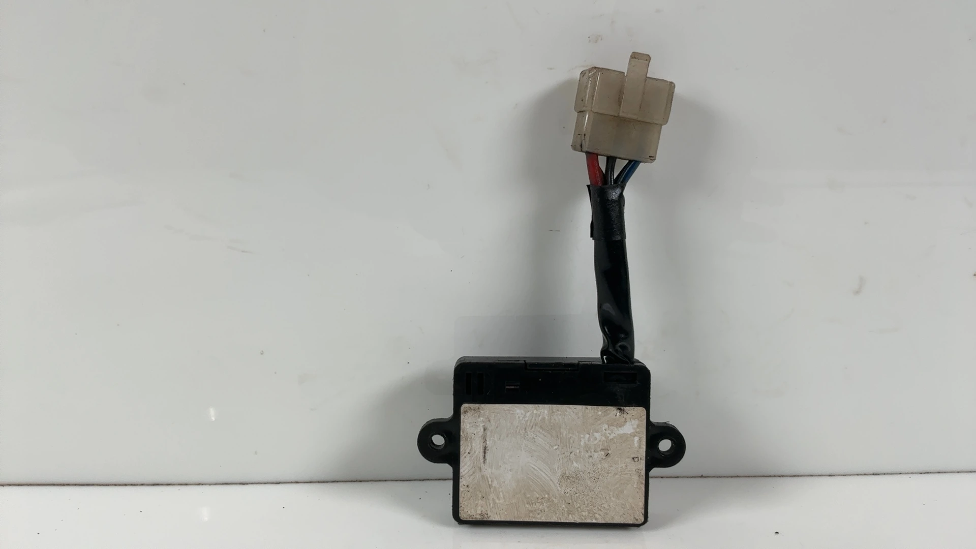 Honda CB360 K0 360cc Fuse Box 1974-1976 OEM 32110-369-013 - Image 2