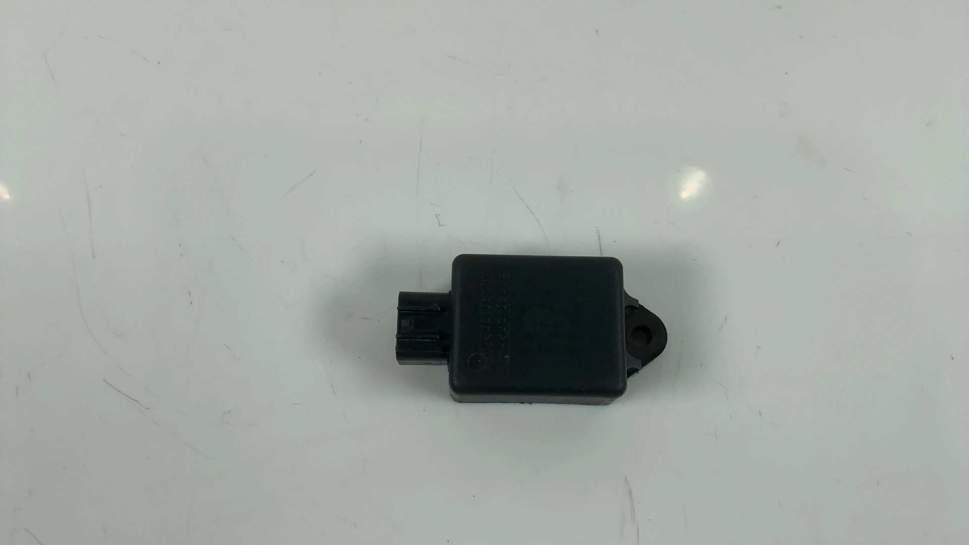 Kawasaki ZR-7 ZR750F 750 CC Carburetor Control Relay 1999-2005 OEM 21177-1060 - Image 1