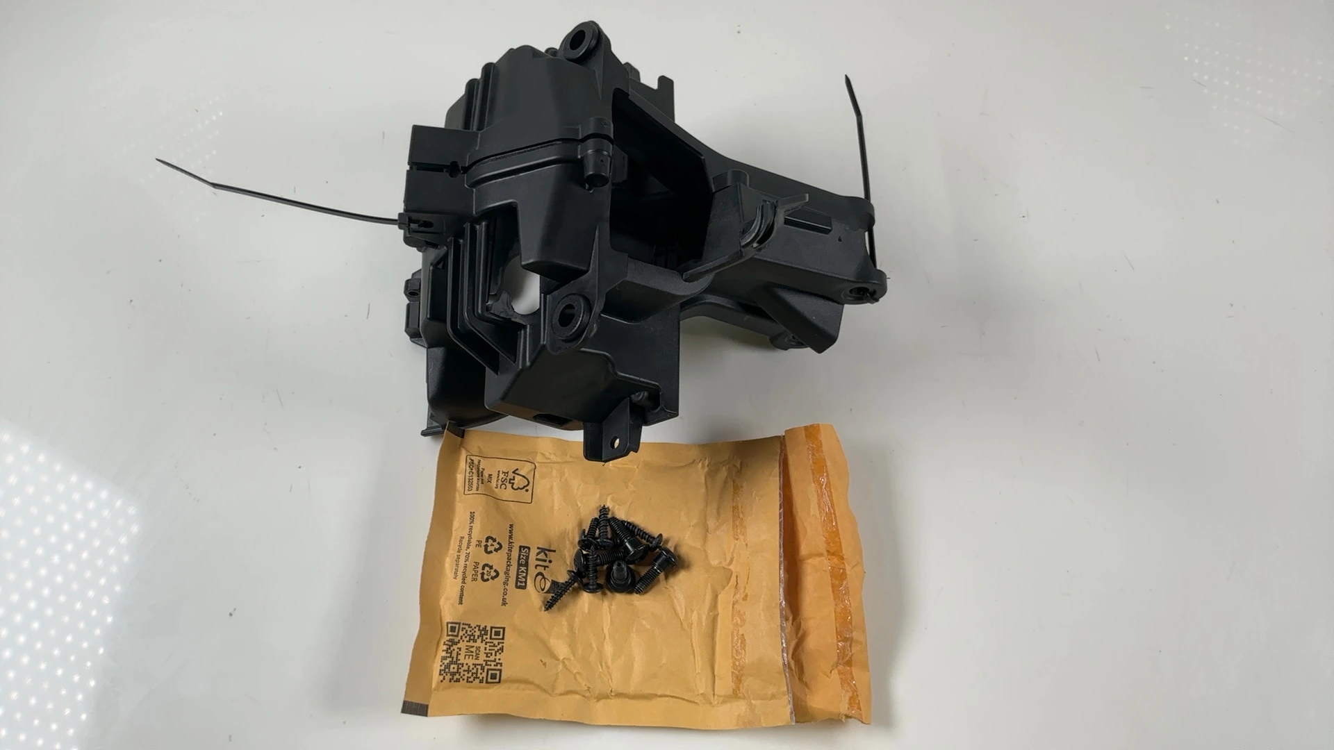 Aprilia Tuono V4 Factory 1100 Dashboard Support Bracket 2021-2026 OEM 2B008087