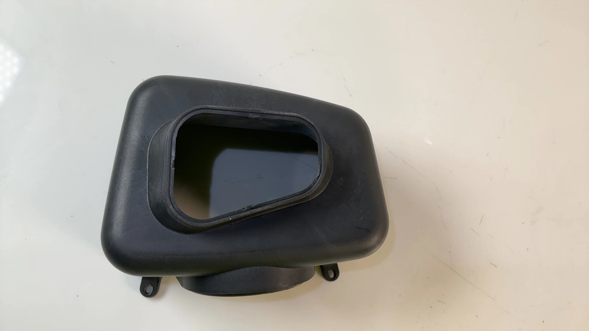 MINI Cooper S R53 1.6L Supercharged Airbox Inner Cover 2002-2006 OEM 13721511513 - Image 2