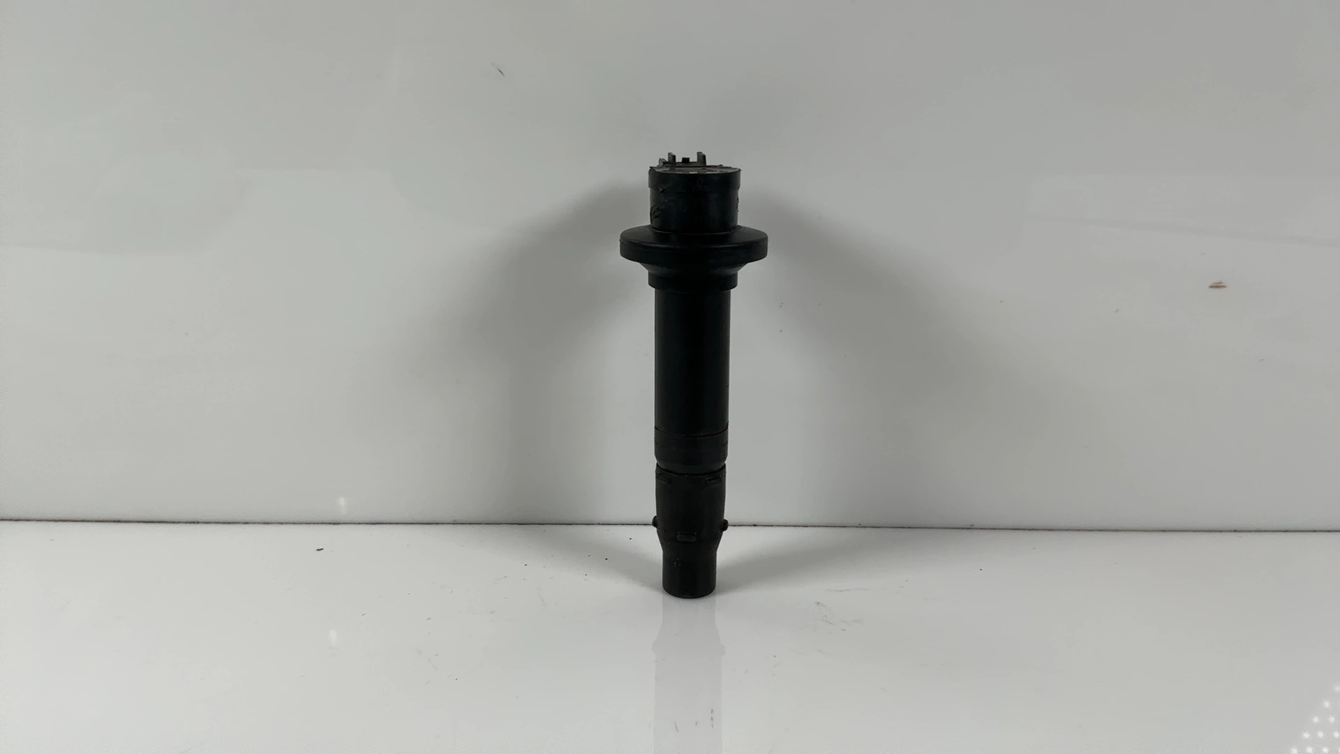 Yamaha YZF R6 600 Ignition Coil 1999-2002 OEM 5EB-82310-00-00 - Image 1