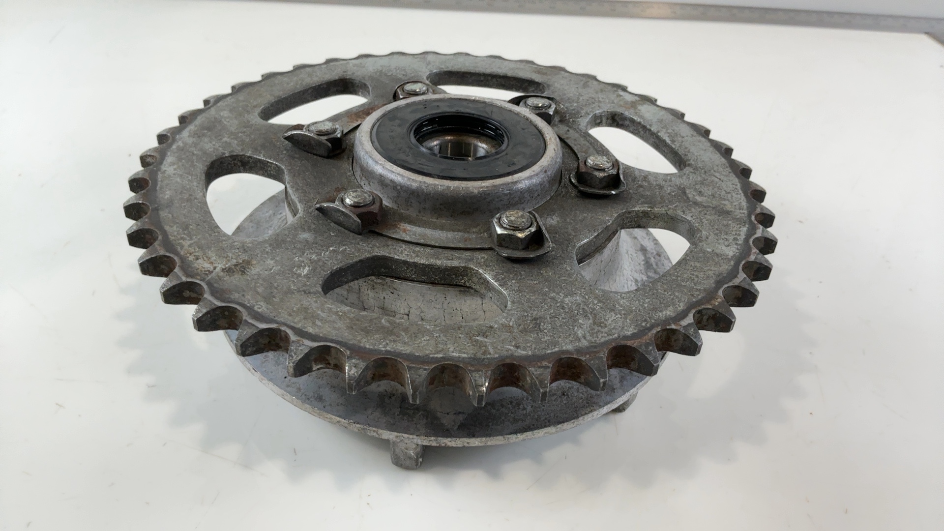 Suzuki GSX 750 ES GR72A 750cc Rear Sprocket Carrier Hub 1983-86 OEM 64611-31001 - Image 3