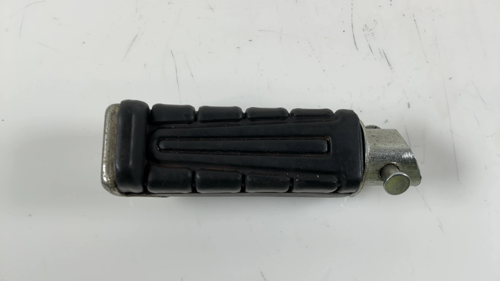 Yamaha YS125 RE331 125cc Rear Right Foot Peg 2017-2019 OEM 5VL-F7440-01