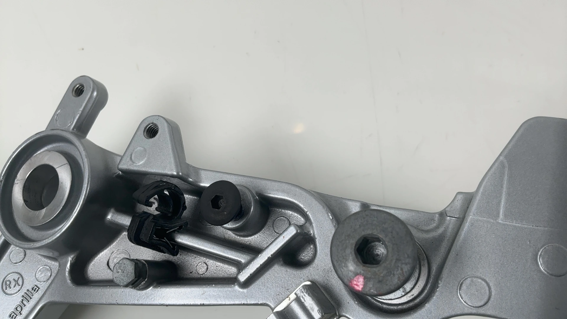 Aprilia RS 660 Tuono Front Right Foot Rest Hanger Bracket 660cc 2021-26 2B005203 - Image 6