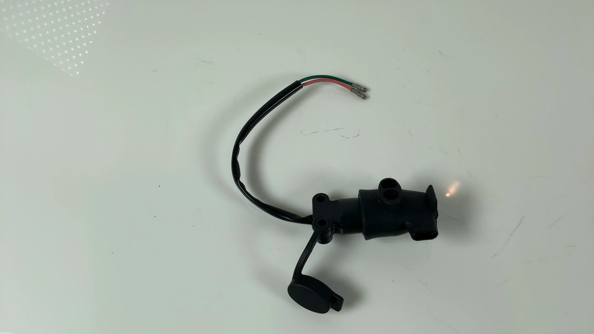Honda FourTrax TRX350 350cc Accessory Outlet Plug 1986 1987 OEM 31650-HA7-670 - Image 1