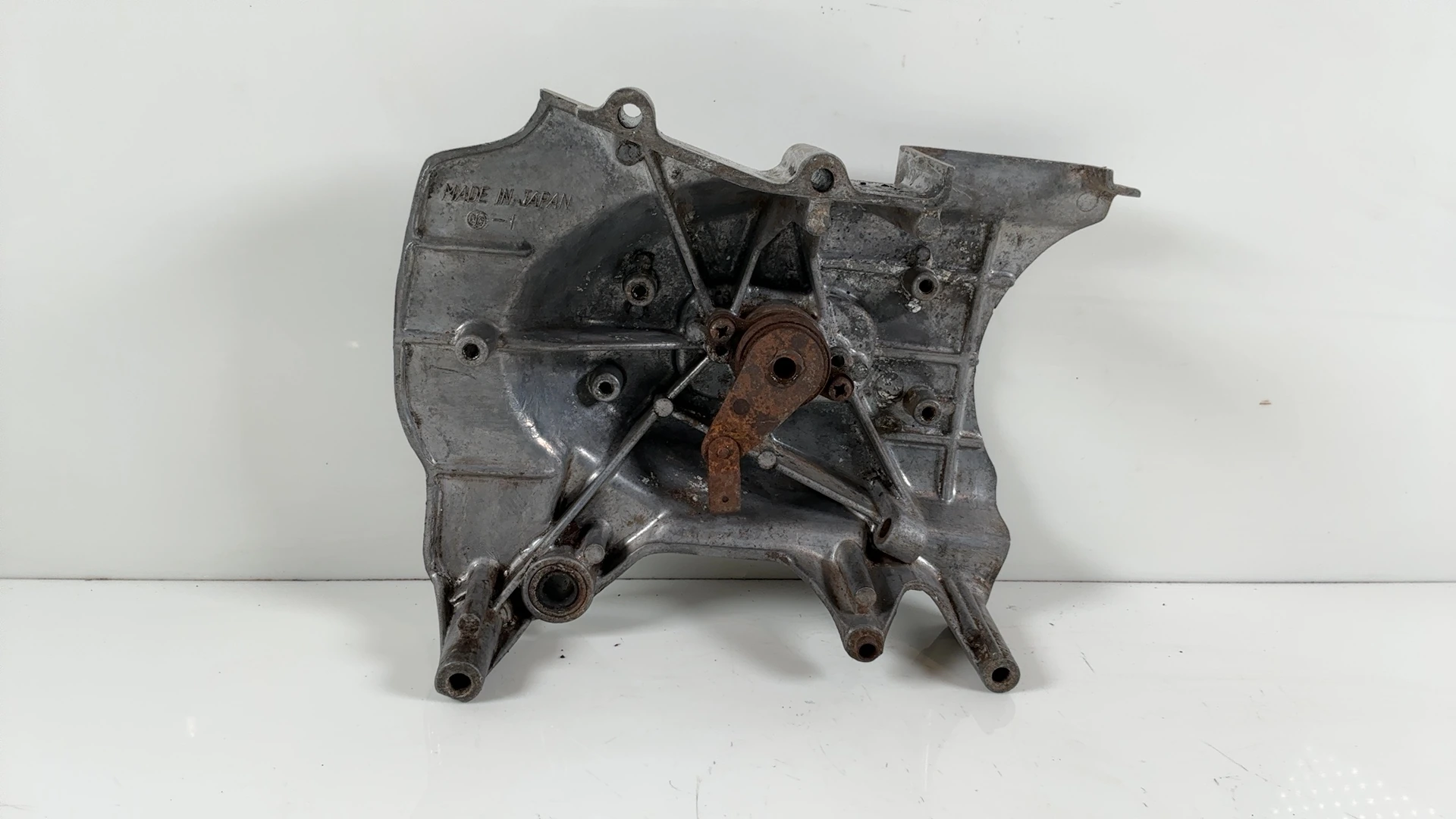 Kawasaki KZ750 LTD KZ750E 750cc Engine Sprocket Cover 1980-1983 OEM 14026-1053 - Image 2