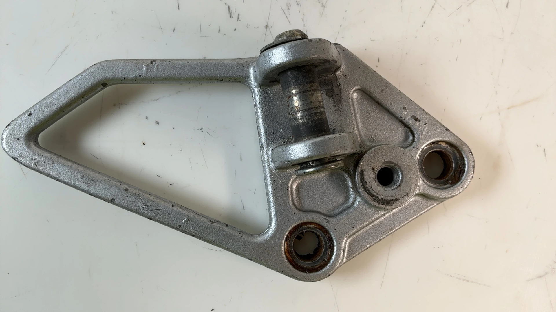 Kawasaki GPX600R ZX600C 600cc Front Left Footrest Bracket 1988-97 OEM 35011-1344 - Image 3