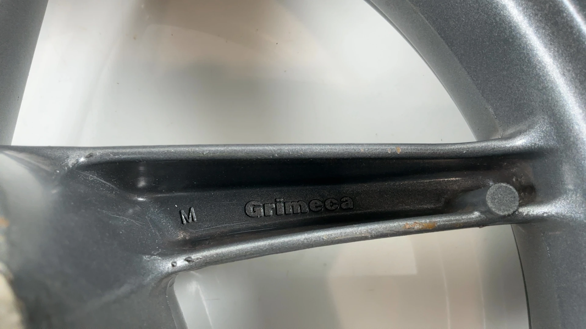 Aprilia SR 125 125CC Front Wheel Rim 1999-2001 OEM 8208705 Grimeca 13x3.50 - Image 9
