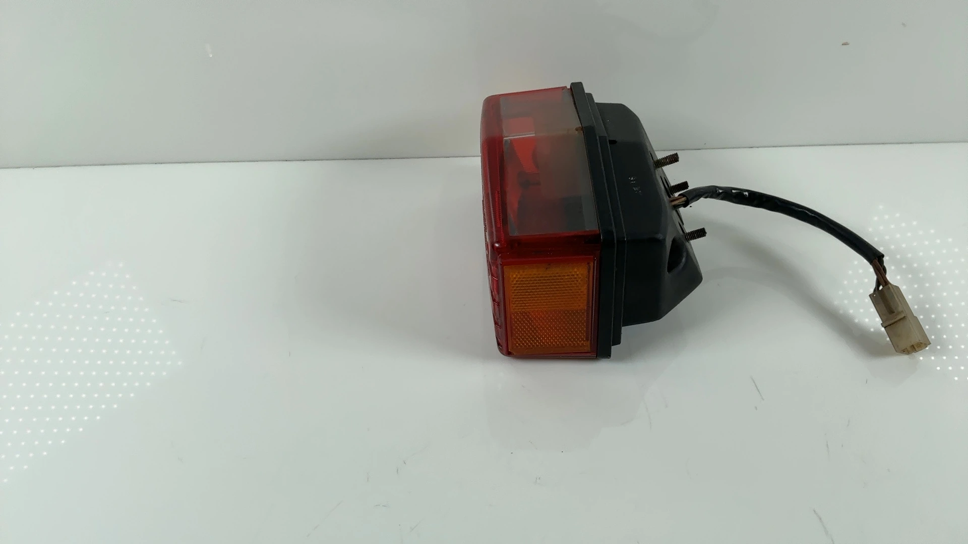 Suzuki GSX400 GSX400E 400 Tail Light 1980-1982 OEM 35710-32410 - Image 2