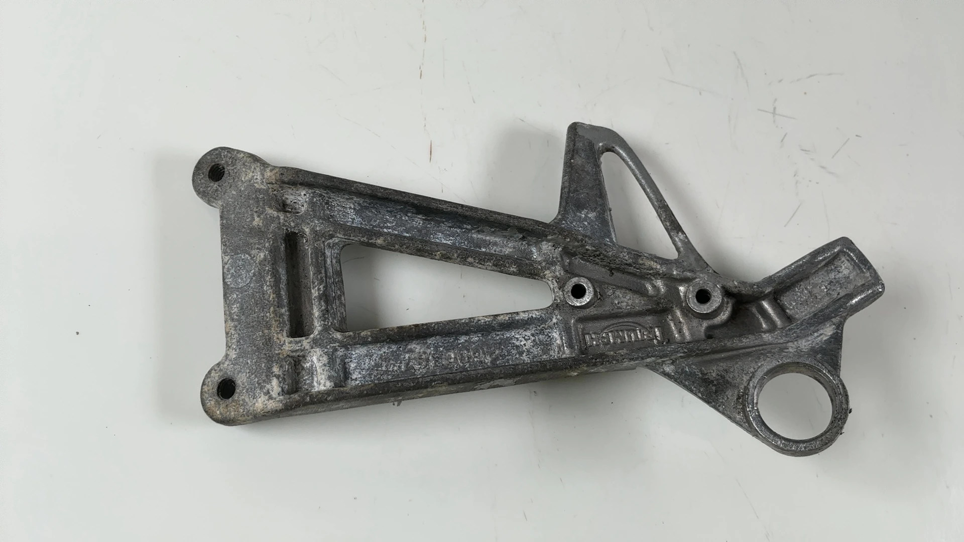 Triumph Sprint ST 955i 955cc Right Rear Footrest Bracket 1999-2004 OEM T2080587 - Image 7